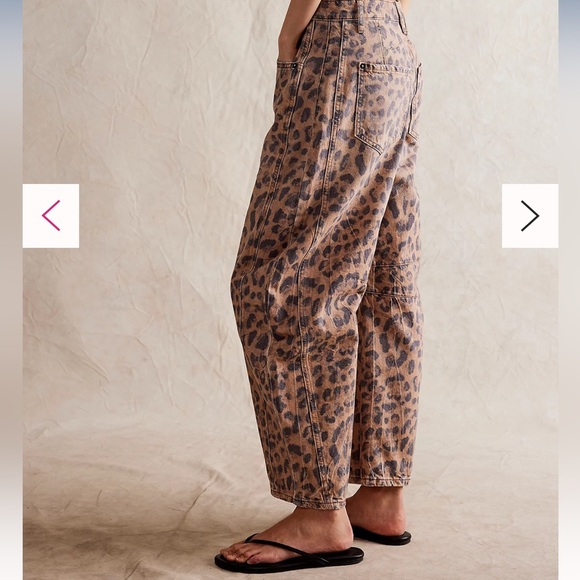— SOLD — We the Free people printed barrel jeans size 26 NWT SOLD OUT 🚨 - Picture 4 of 4